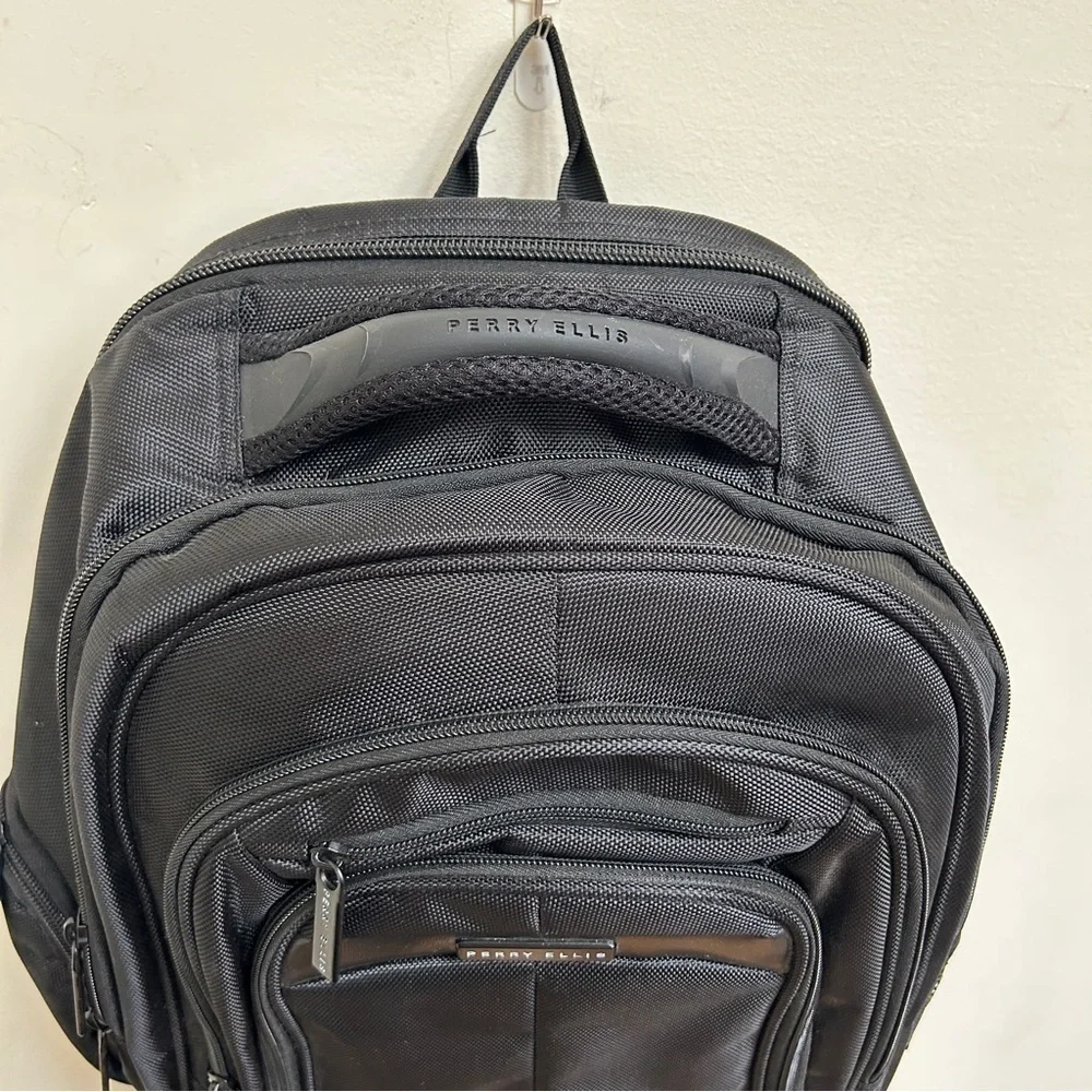 Perry Ellis Unisex M146 Black Business Laptop Backpack
